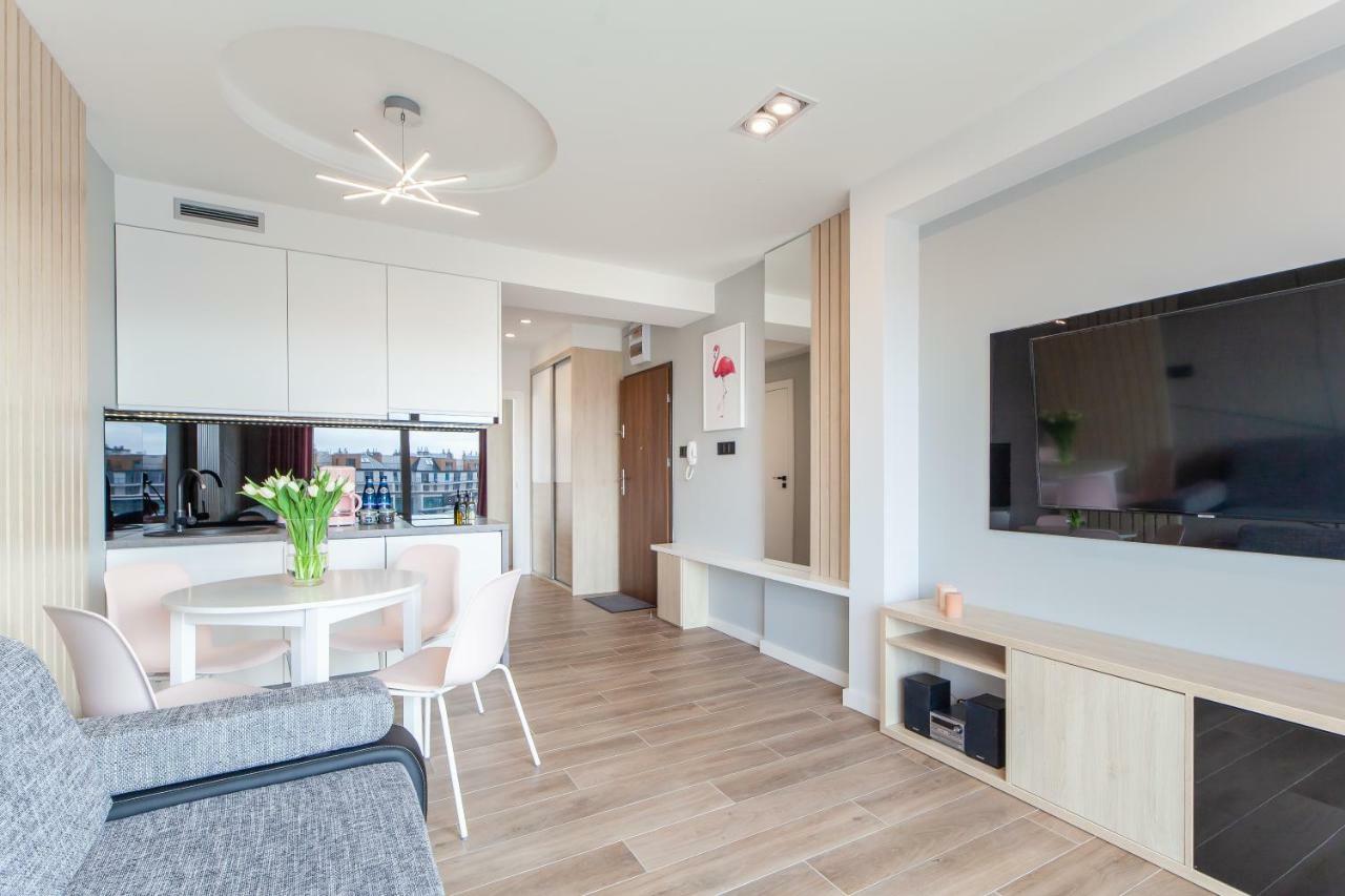Apartment Pink Flamingo By Noclegi Renters Miedzyzdroje Ngoại thất bức ảnh